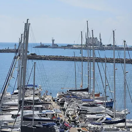 Blue Marina Sea View Apartamento *