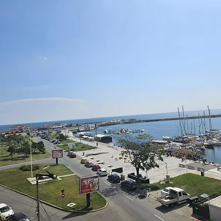 Blue Marina Sea View Apartamento *