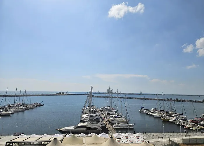 Blue Marina Sea View * Mangalia